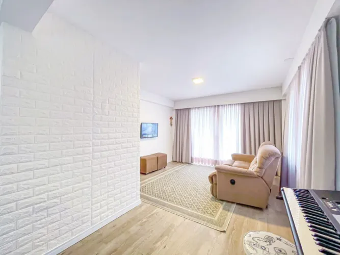 CASA A APENAS 900 METROS DA VILA GERMÂNICA!