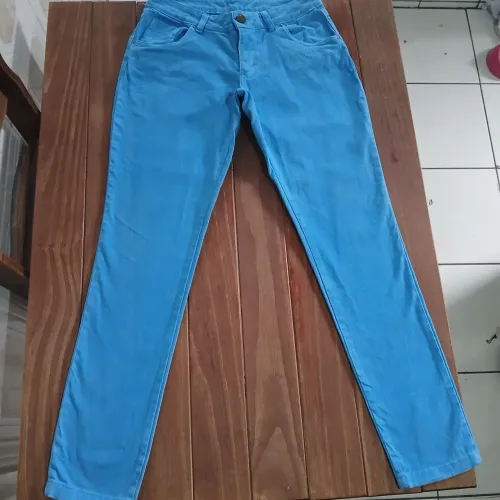 Calça azul