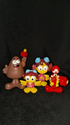Brinquedos McDonald's Antigos 2005 - Turma do Ronald McDonald - Usado