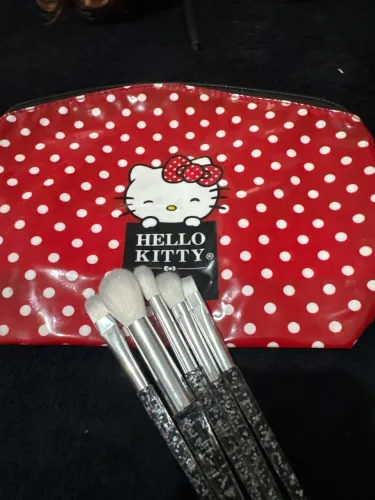 Kit Hello Kit Necessaire