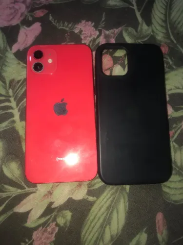 iPhone 12 vendo ou troco