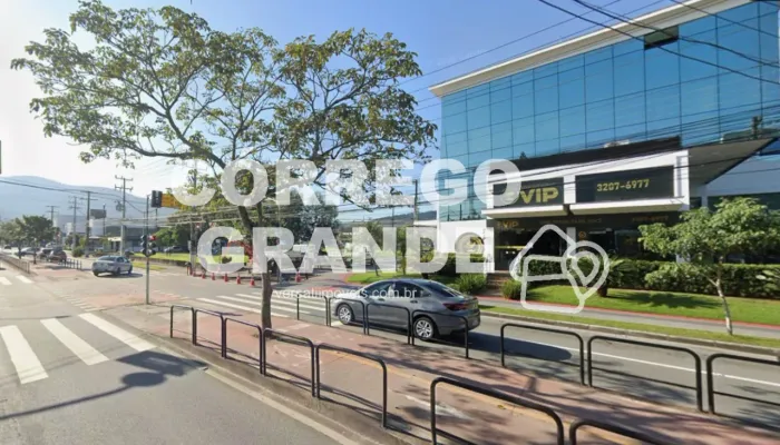Casa residencial no Córrego Grande!