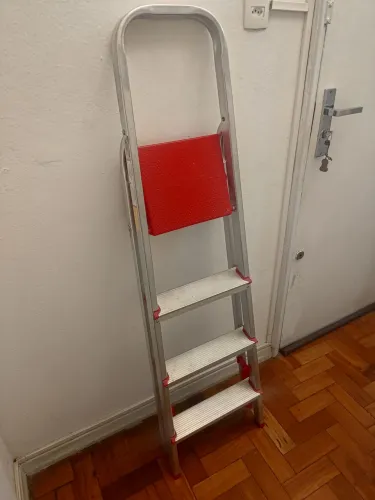 escada 4 degraus