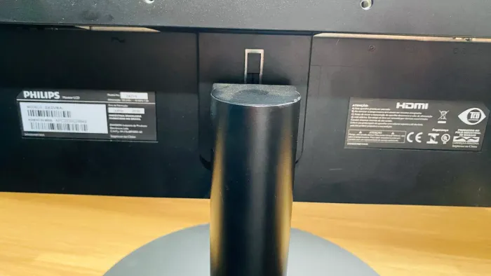 Monitor 24 para retirada de peça