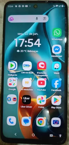Smartphone Motorola seminovo ainda com nota fiscal e com uns meses ca garantia 