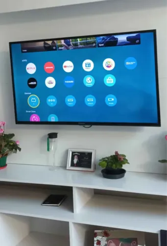 Tv Panasonic smart 32 polegadas muito nova imagem perfeita