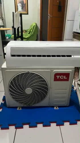 Central de Ar Split TCL 9.000 BTUs 220V - Modelo TAC-09CSA1 - perfeito estado