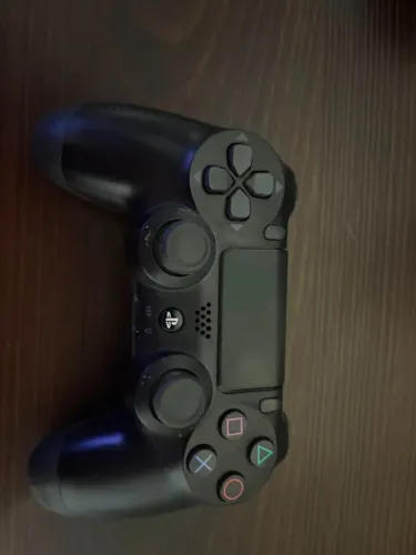 Controle genéricode ps4 com defeito