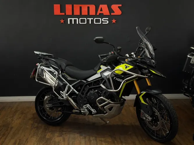 Tiger Rally Pro 900 Preta 2026 - Apenas 1.500 KM.