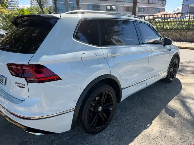 Volkswagen Tiguan Allspac R-line 350 TSI 2.0 4X4 2021