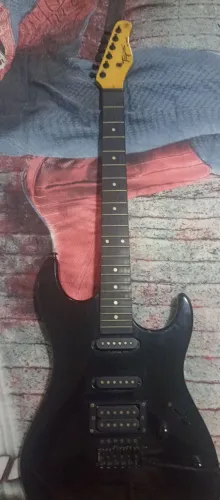 Guitarra Elétrica Tagima TW Series TG-510 Stratocaster Tília Preta.