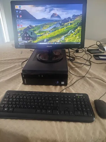 Vendo Computador Desktop Versatil