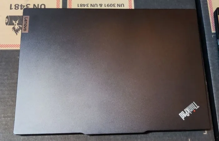 Lenovo ThinkPad E14 Gen 5 Ryzen 5 7000 - Impecável