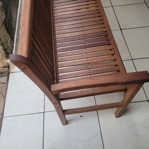 Banco de madeira maciça 3 lugares 153cm