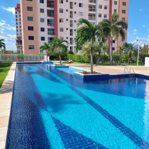 Apto no Play Ilhotas com 3 quartos sendo 1 suíte todo reformado e com móveis planejado