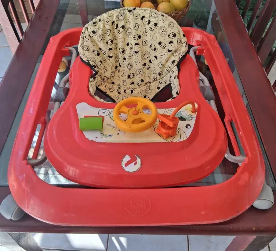 Andador infantil disquinho