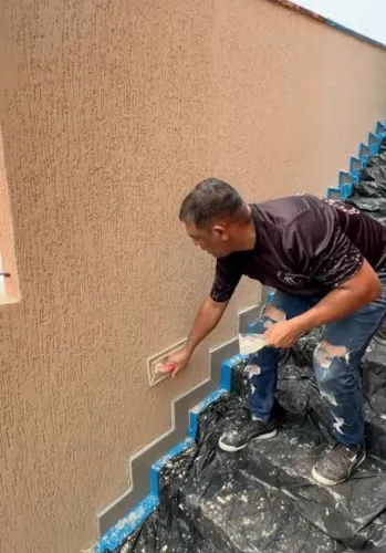 Contrata pintor diarista 250,00 mais almoço mais transporte para senador canedo
