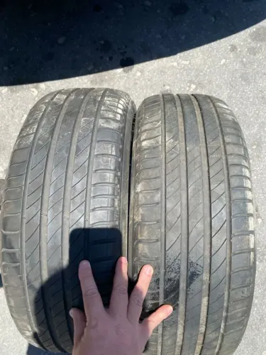 2 pneus 195/55 r16 Michelin semi-novos