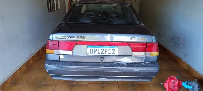 Ford Versailles Ghia 2.0i / 2.0 2P E 4P 1994