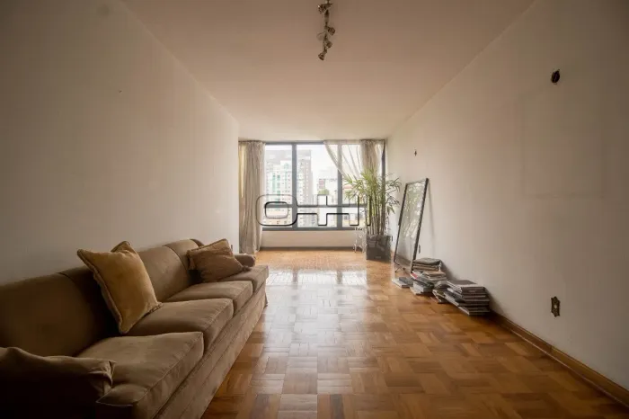 Venda · 2 dormitórios no Edif Coresma