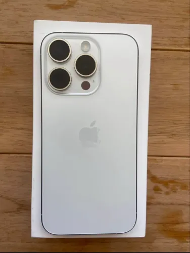 IPHONE 15Pro 256GB usado , sem avarias completo , 83% de bateria Acompanha caixa ,