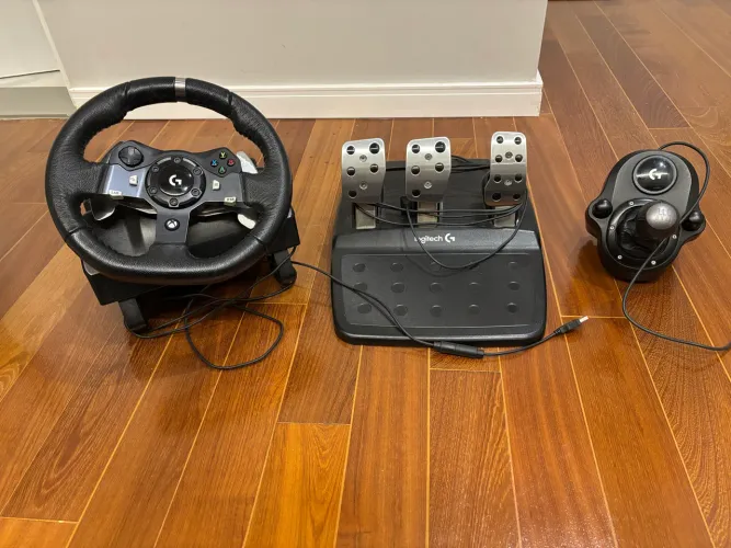 Volante Logitech g920 com câmbio Xbox