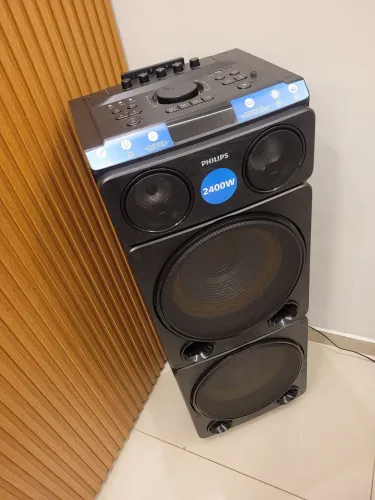 Vende-se caixa de som karaoke. Bluetooth 2400w