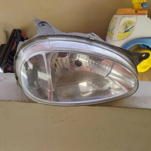 Farol direito Corsinha original
