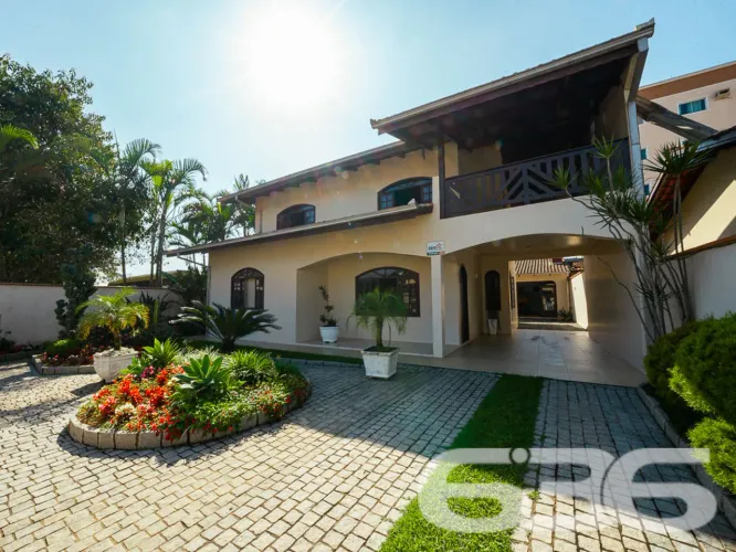 Casa | Joinville | Floresta | Quartos 4
