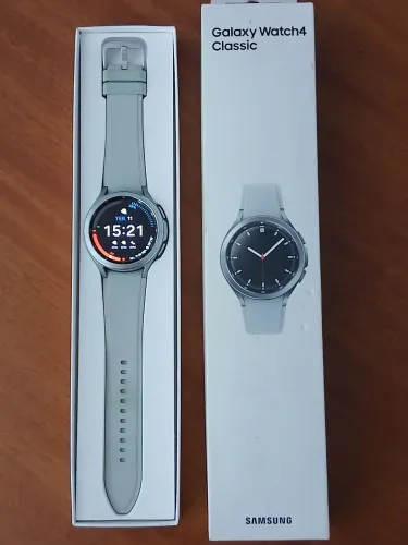 Samsung Galaxy Watch4 Classic LTE 46mm (Caixa + Carregador)