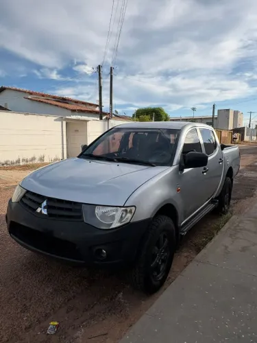 Mitsubishi L200 Triton GL 3.2 CD TB Int. Dies. Mec. 2018