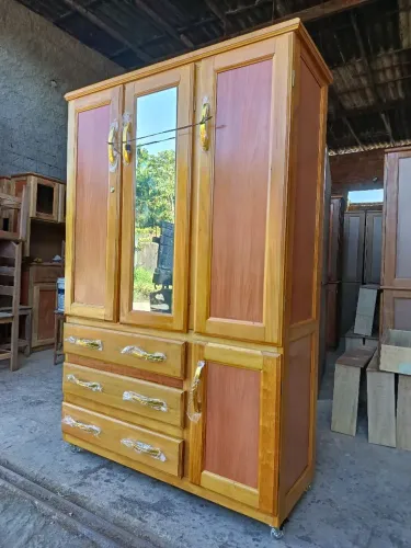 Guarda roupa de solteiro 3 portas completo novo