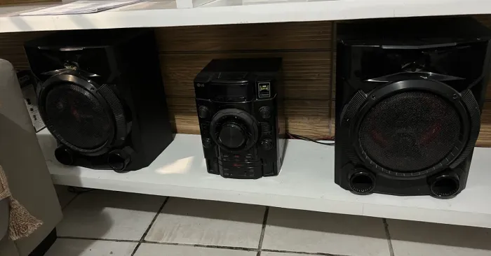 SOM LG XBOOM
