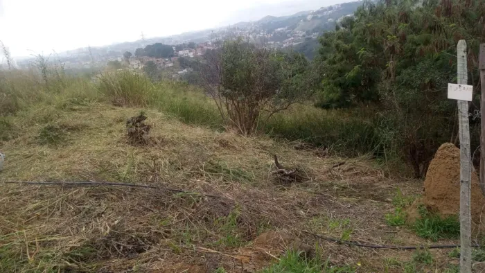 Vendo 2 Terreno um 80m² e outro de 160m²