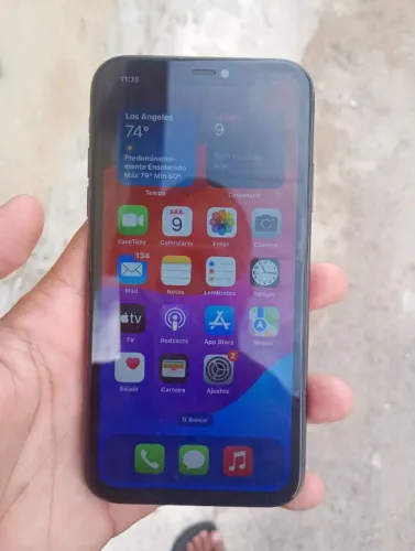 VENDO IPHONE 11 TUDO OK FACE ID OK TUDO OK PRA SAIR HJ TELA NENHUM TRINCADO