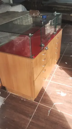 MÓVEIS USADOS, MDF E LAQUEADO