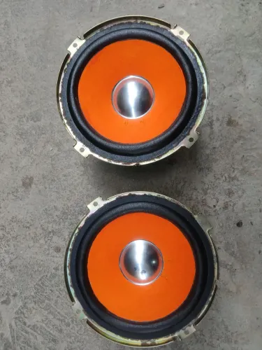 Dois alto falantes pioneer 6 polegadas 6 ohmes 80 rms cada