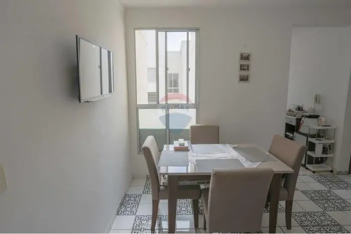 Apartamento para locação, 2 quartos, 1 vaga coberta, elevador e piscina. Avenida três de m