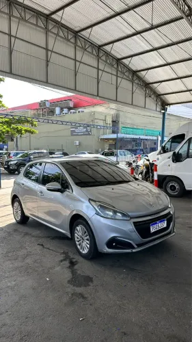 Peugeot 208 Active 1.2 Flex 12V 5P Mec. 2017
