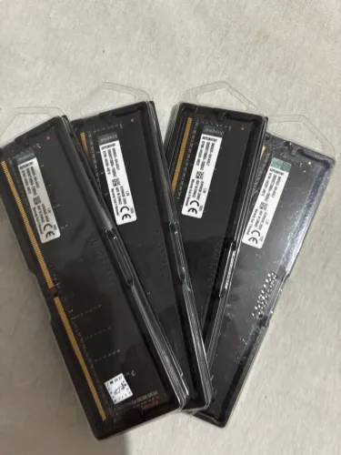 Memória RAM Kingston 8GB DDR4 2666MHz ? NOVA