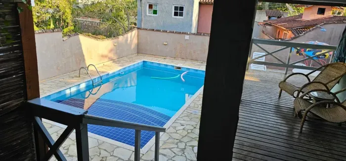 CASA COM PISCINA PARA LOCAÇÃO  COCAIA