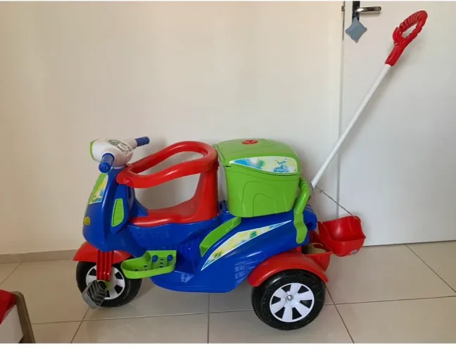 Moto uno