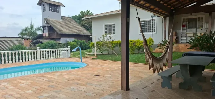 Excelente casa para alugar no Condomínio Vale do Ouro