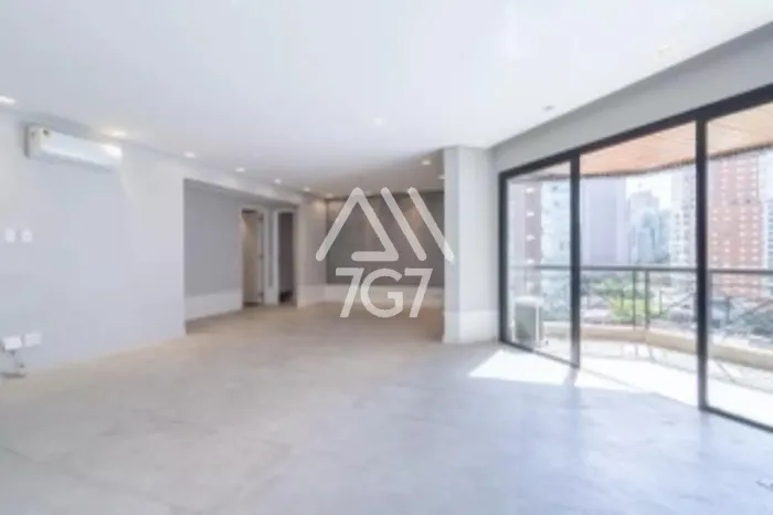 COBERTURA À VENDA NO ITAIM BIBI: 294m², 4 dormitórios sendo 1 suíte, 3 vagas