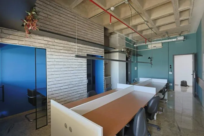 SALA MOBILIADA PARA LOCAÇÃO - VILA DA SERRA