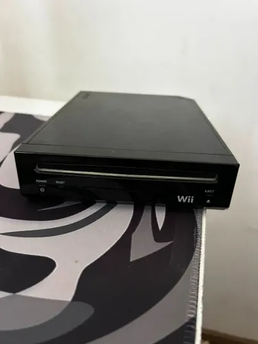 Nintendo Wii 100% funcional com controle original + adaptador HDMI + 5 jogos mídia física