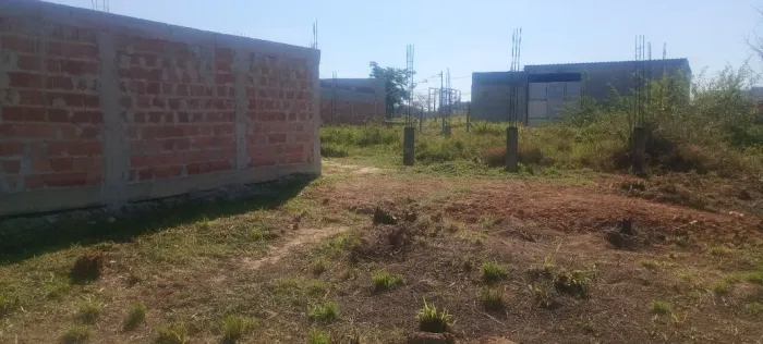 TERRENO FILÉ pronto pra Construir sua Casa em SANTA CRUZ em Frente ao Dep. Da Hermes