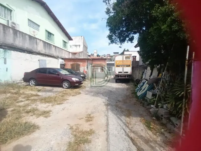 Casa Térrea à Venda - Osasco (Região Jardim Adalgiza)