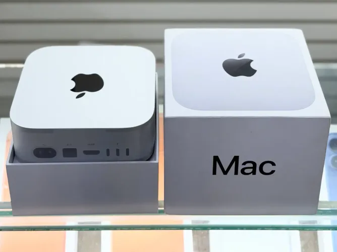 Mac mini m4 16gb / 256gb novo SEM ATIVAÇÃO 1 ano de garantia APENAS DESLACRADO ( 16 gb )