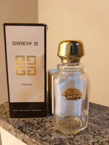 Frasco Perfume Givenchy III Anos 70 Raro